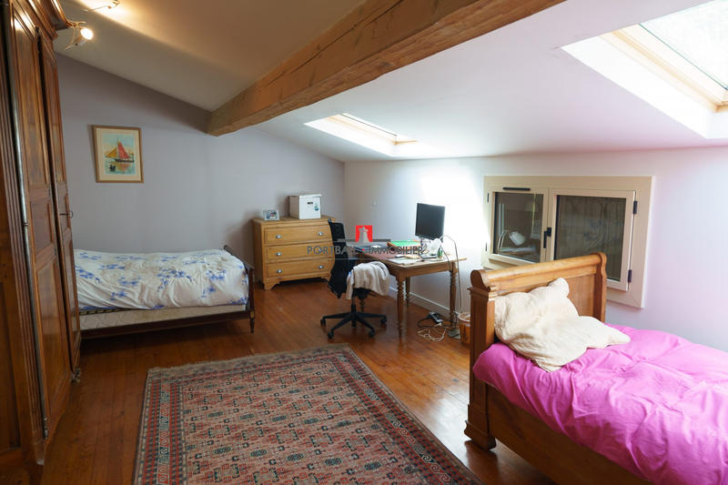 Maison - 272 m² - 7 pièces