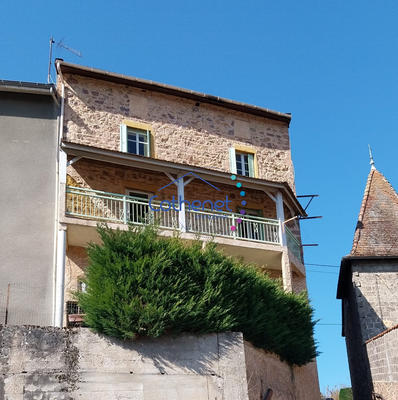 Maison - 200 m² - 8 pièces