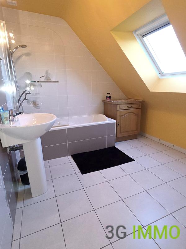 Maison - 105 m² - 5 pièces