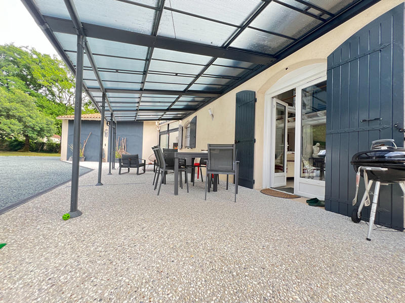 Maison - 228 m² - 7 pièces