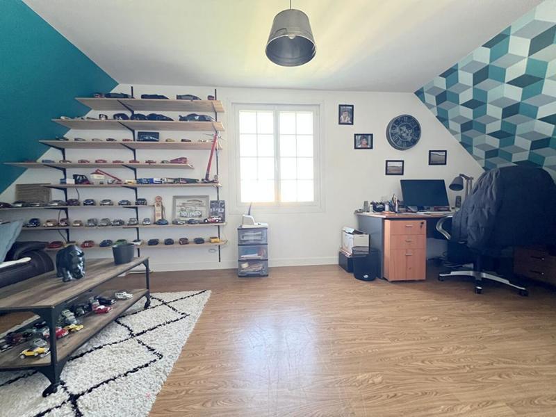 Maison - 180 m² - 8 pièces