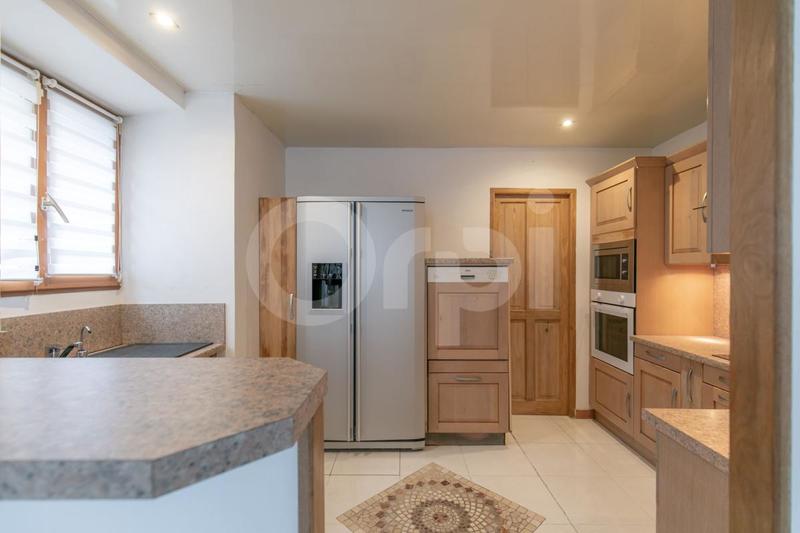 Maison - 95 m² - 4 pièces