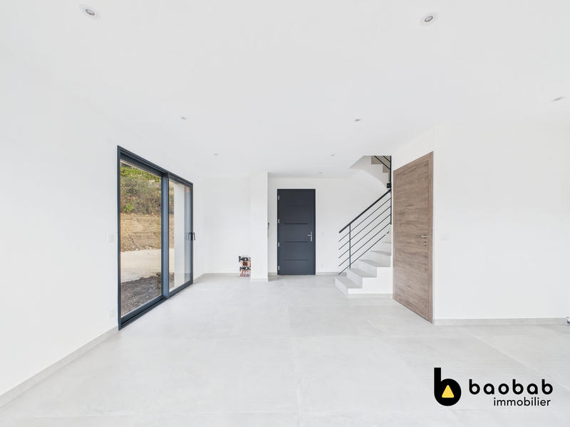 Maison - 106 m² - 4 pièces