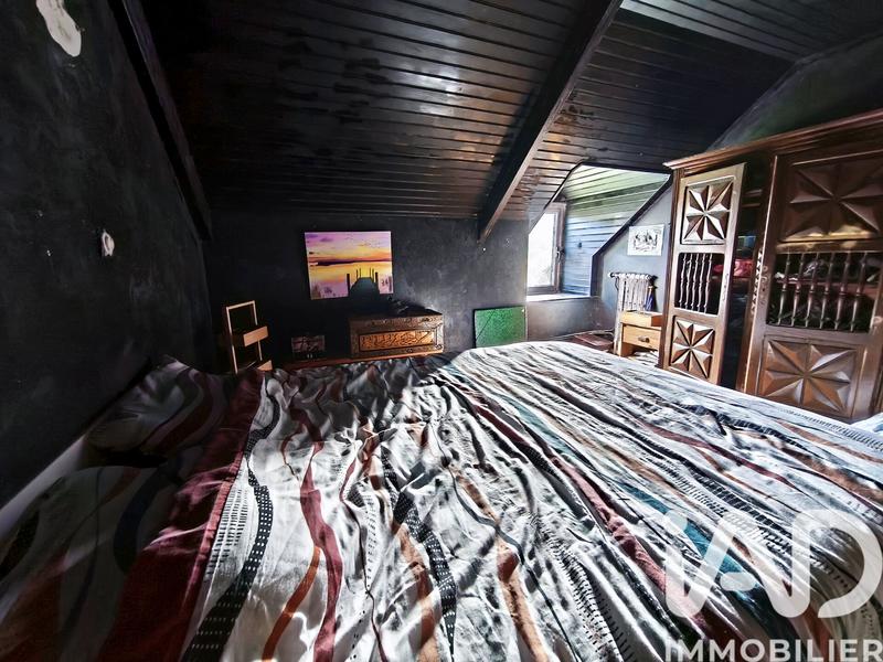 Maison - 240 m² - 6 pièces