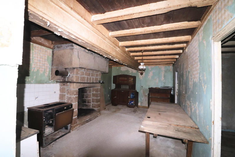 Maison ancienne - 290 m² - 8 pièces