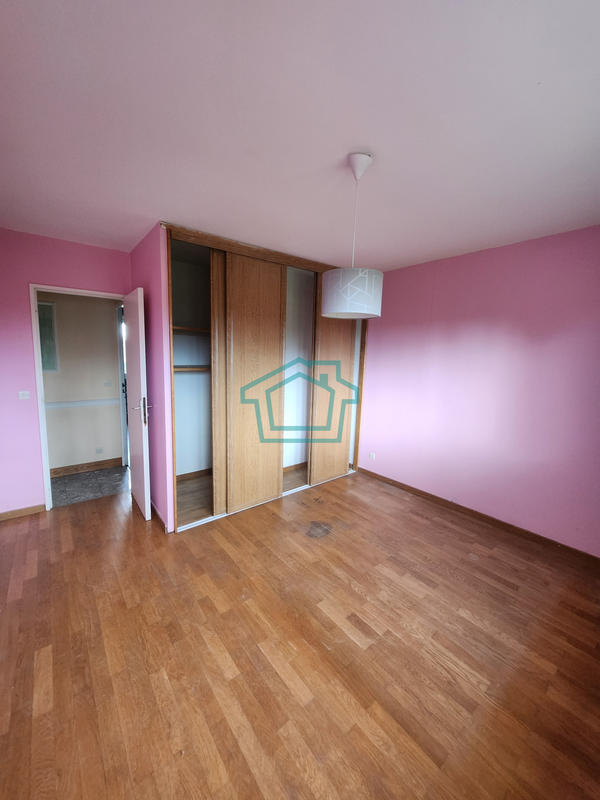 Maison - 170 m² - 6 pièces
