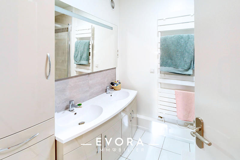 Appartement - 58 m² - 2 pièces