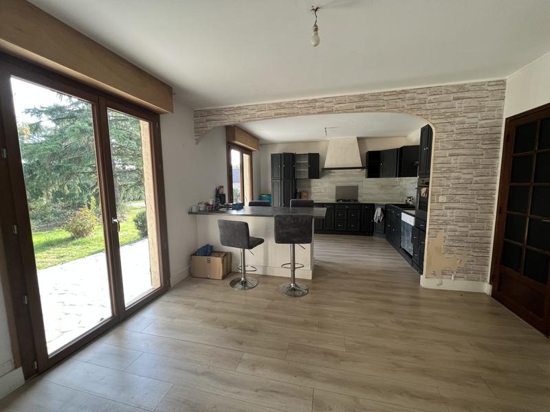 Maison - 179 m² - 7 pièces