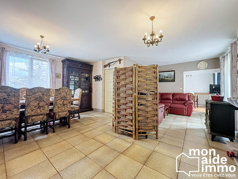 Maison - 185 m² - 6 pièces