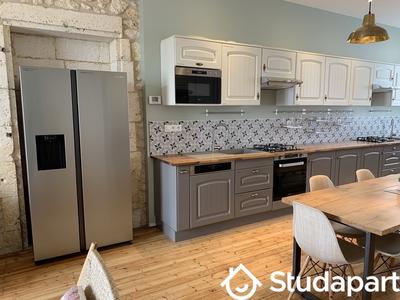 Chambre - 18 m² - 1 pièce