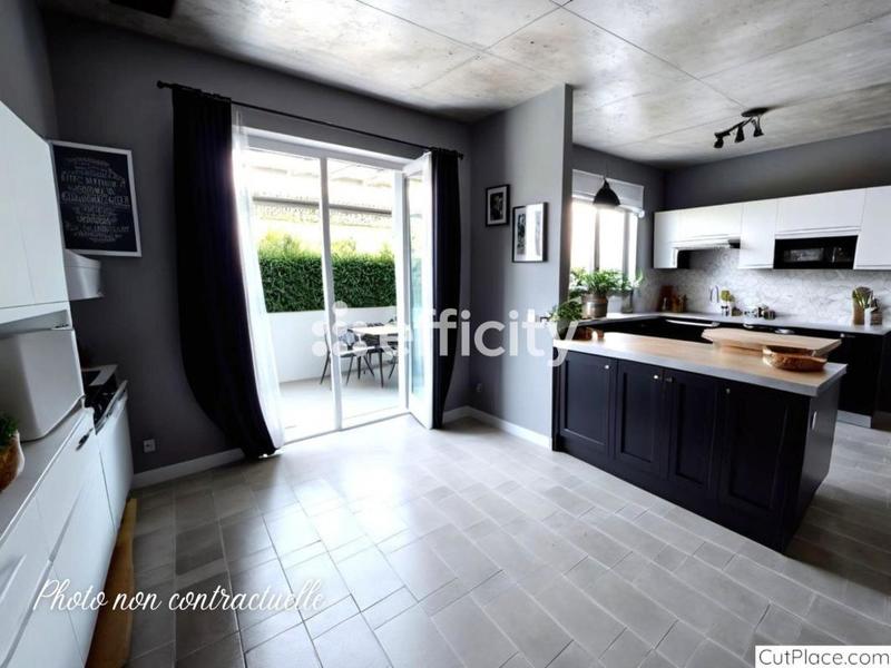 Maison - 96 m² - 4 pièces