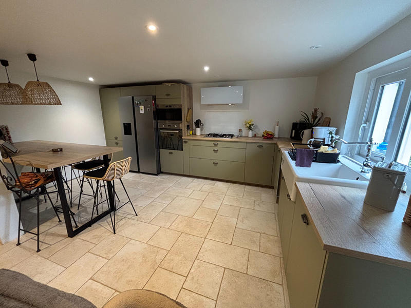 Maison - 140 m² - 7 pièces