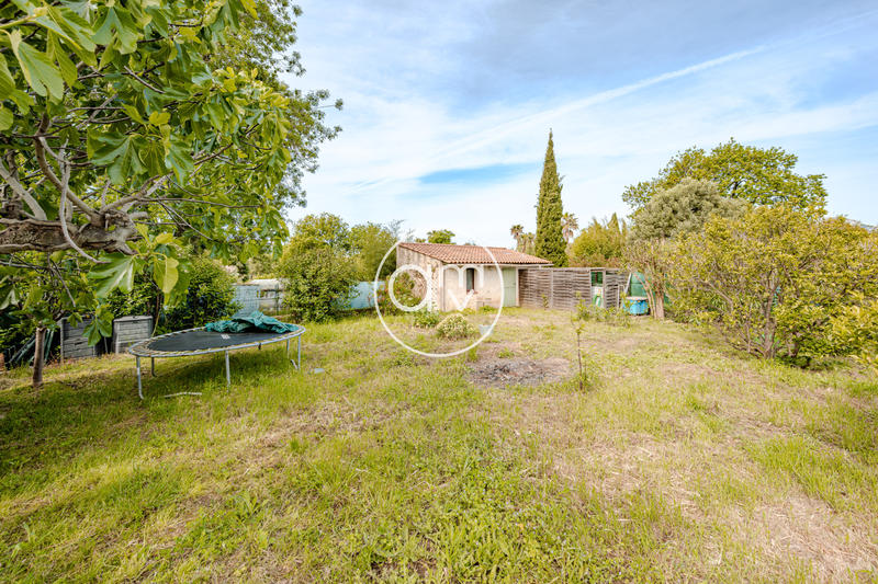 Maison - 212 m² - 7 pièces