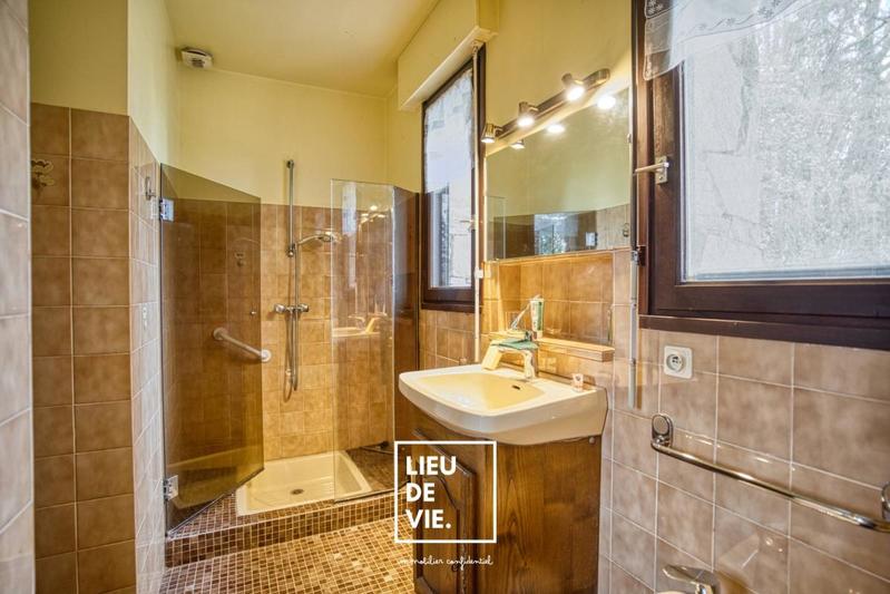 Maison ancienne - 164 m² - 7 pièces