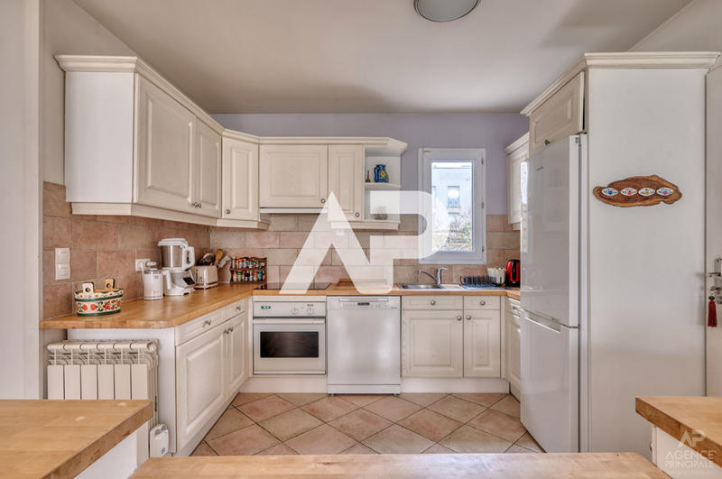 Maison - 115 m² - 6 pièces