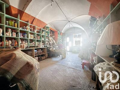 Maison de village - 457 m² - 10 pièces