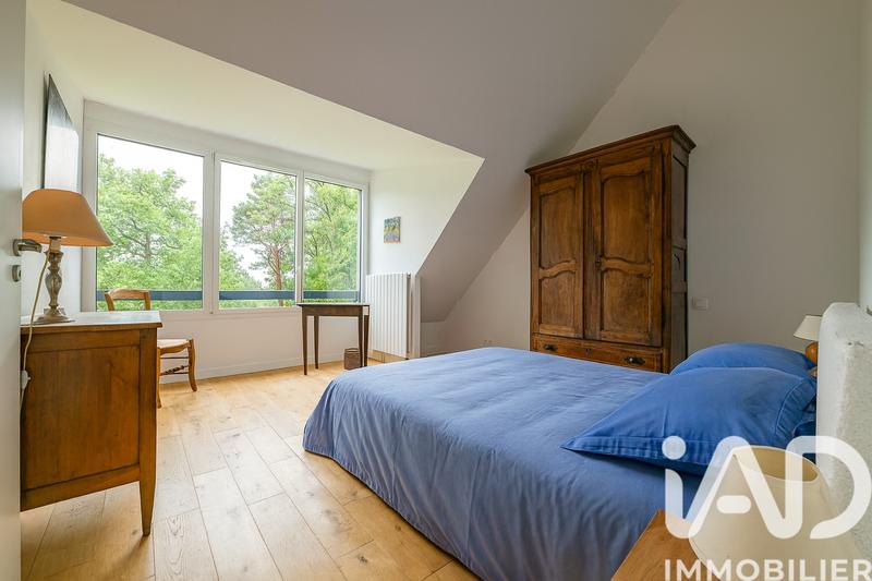 Maison - 250 m² - 9 pièces