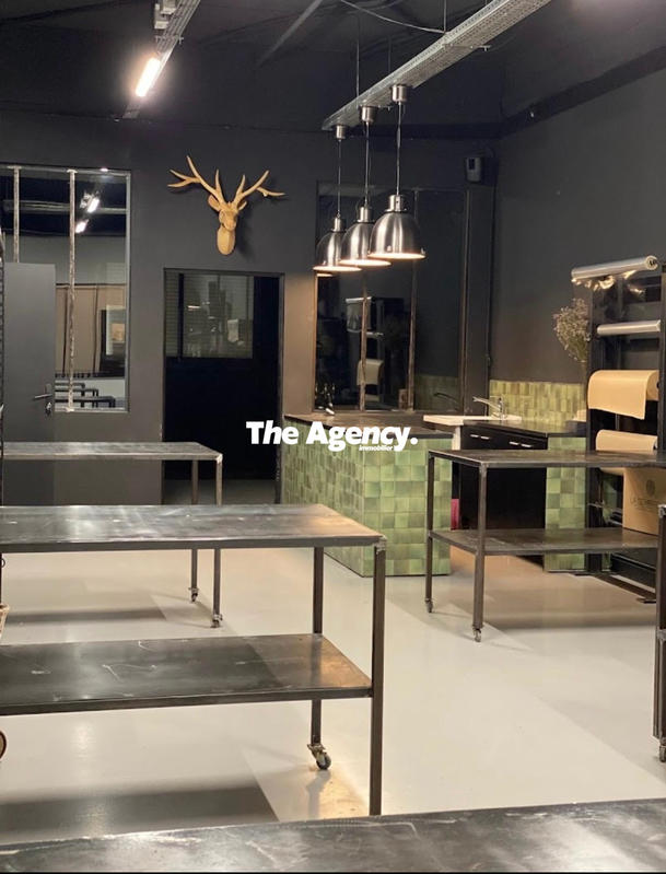 Fonds de commerce - Local commercial - 191 m²