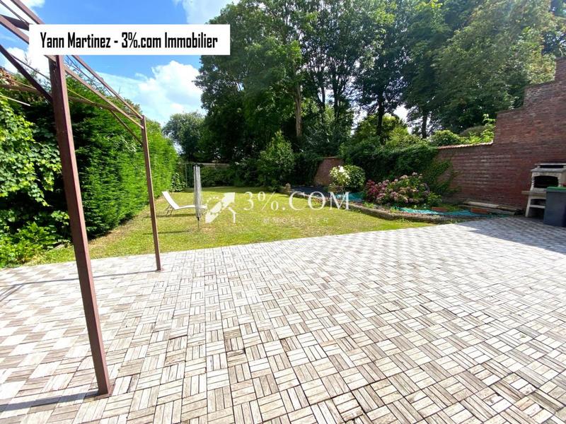 Maison - 276 m² - 9 pièces