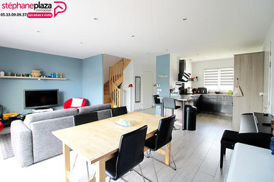 Maison - 93 m² - 4 pièces