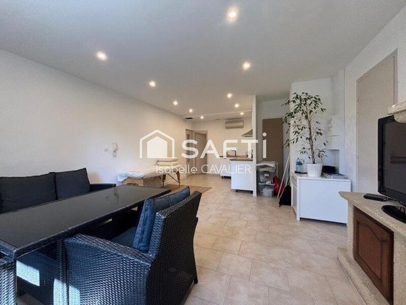 Maison - 195 m² - 7 pièces