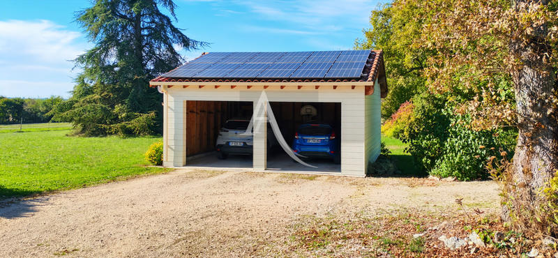 Maison - 196 m² - 6 pièces