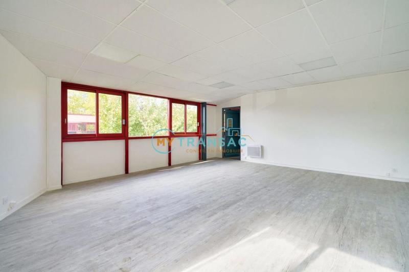 Local d'activité / Entrepôt - 435 m²