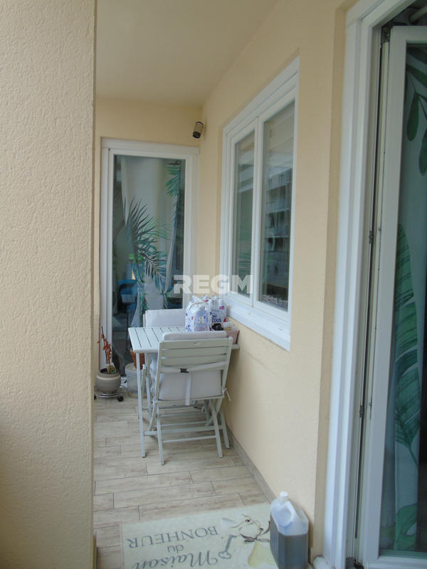 Appartement - 85 m² - 4 pièces