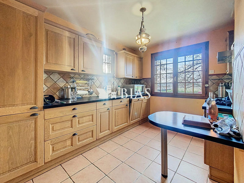 Maison - 140 m² - 6 pièces