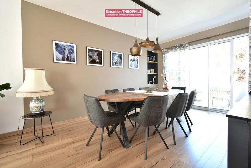 Maison - 194 m² - 6 pièces