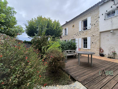 Maison - 225 m² - 5 pièces