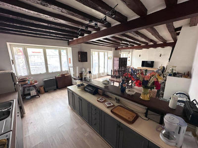 Maison - 90 m² - 3 pièces