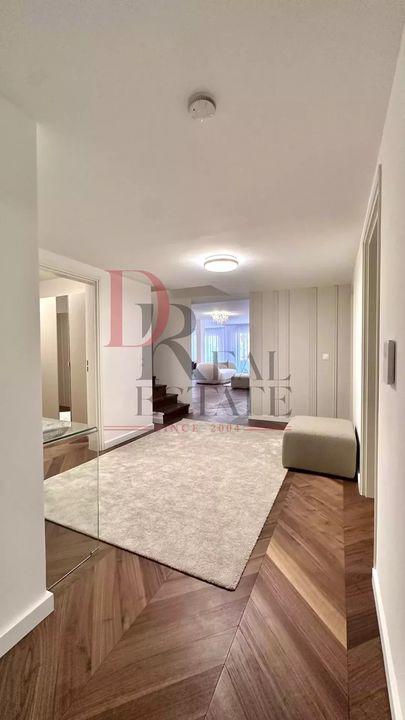 Duplex - 250 m² - 6 pièces