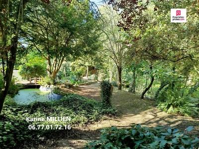 Maison - 204 m² - 6 pièces