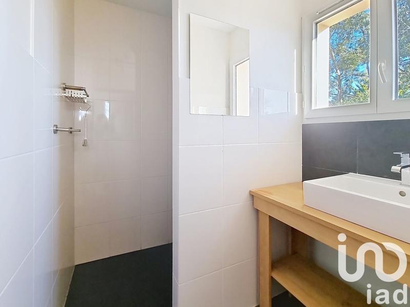 Maison - 233 m² - 10 pièces