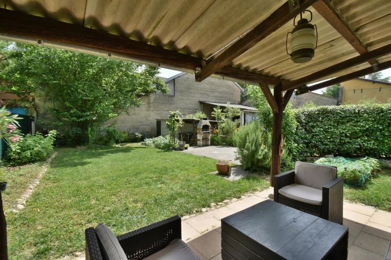 Maison - 90 m² - 3 pièces