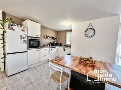 Maison - 80 m² - 4 pièces