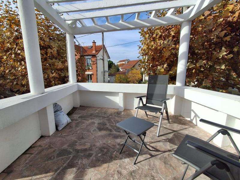 Appartement - 93 m² - 4 pièces