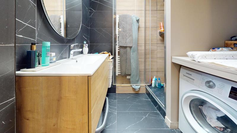 Appartement - 65 m² - 3 pièces