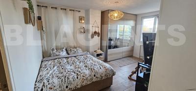 Pavillon - 108 m² - 6 pièces