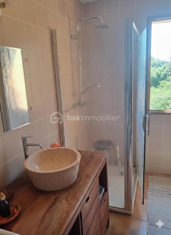 Maison traditionnelle - 80 m² - 3 pièces