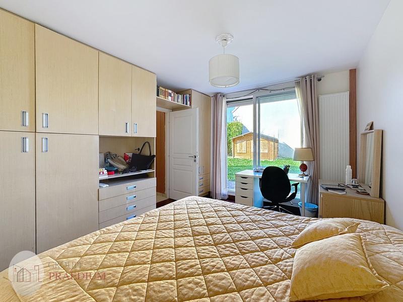 Maison - 203 m² - 9 pièces