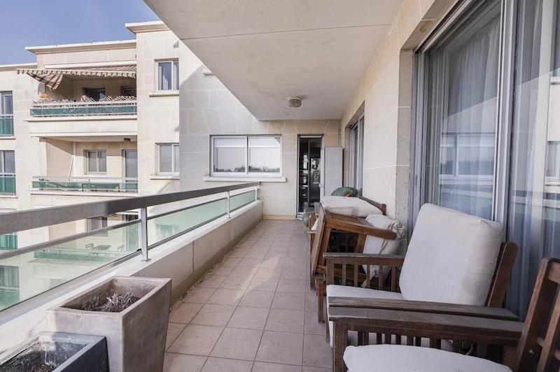 Appartement - 94 m² - 4 pièces