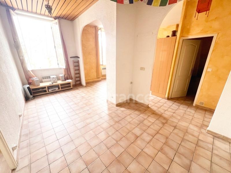 Appartement bourgeois - 77 m² - 3 pièces