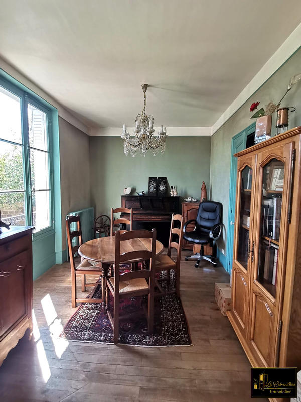 Maison ancienne - 227 m² - 8 pièces