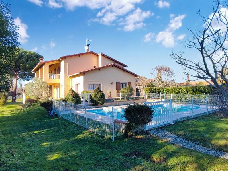 Maison - 176 m² - 6 pièces