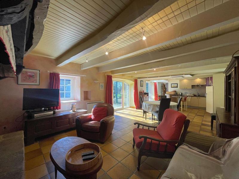 Maison - 200 m² - 9 pièces