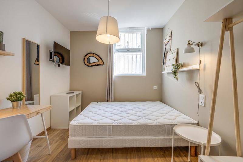 Maison en pierre - 171 m² - 10 pièces