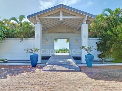 Propriété - 530 m² - 10 pièces