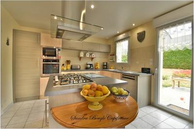 Maison - 130 m² - 7 pièces